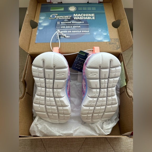 Girls Sport by Skechers Sneakers - Picture 7 of 7